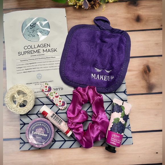 9 item Beauty care gift set - Picture 3 of 5